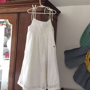 Girls Gap eyelet dress (white)